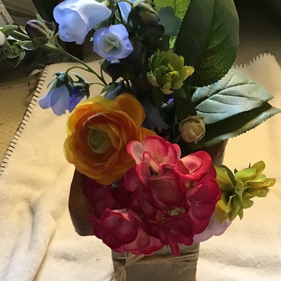 Host Pick- NWOT RARE Ceramic Pottery that looks like a store Grocery Bag - Picture 8 of 9